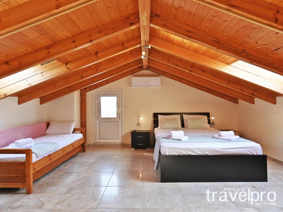 Villa Iris By Rentalspro Services - Agios Mamas Beach 外观 照片