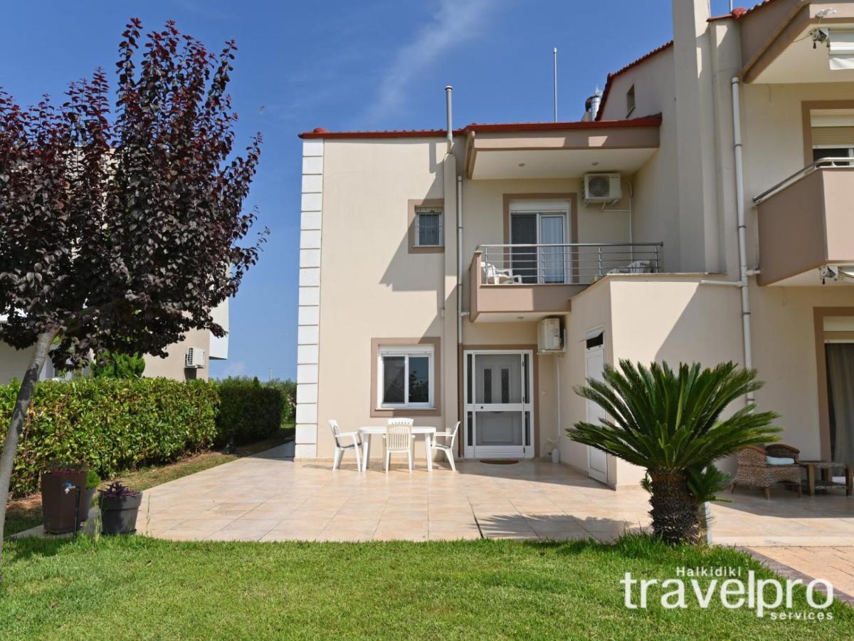 Villa Iris By Rentalspro Services - Agios Mamas Beach 外观 照片