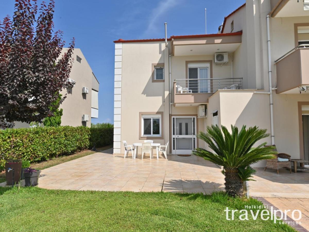 Villa Iris By Rentalspro Services - Agios Mamas Beach 外观 照片