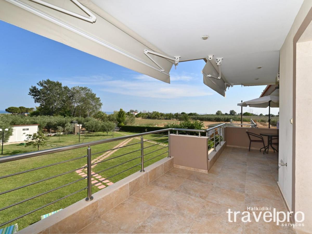Villa Iris By Rentalspro Services - Agios Mamas Beach 外观 照片