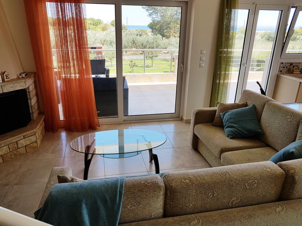Villa Iris By Rentalspro Services - Agios Mamas Beach 外观 照片