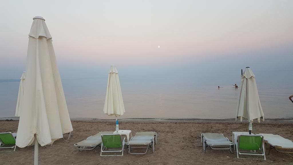 Villa Iris By Rentalspro Services - Agios Mamas Beach 外观 照片